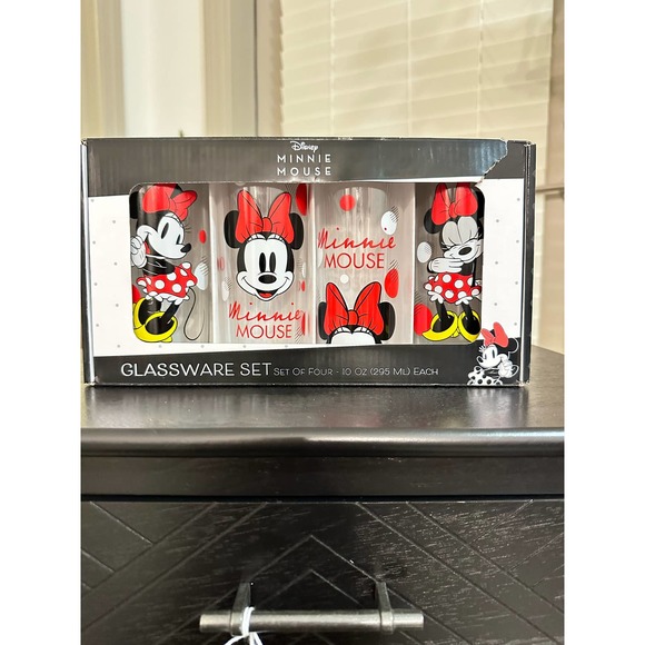 Disney Minnie Mouse Glassware Set - Picture 4 of 5